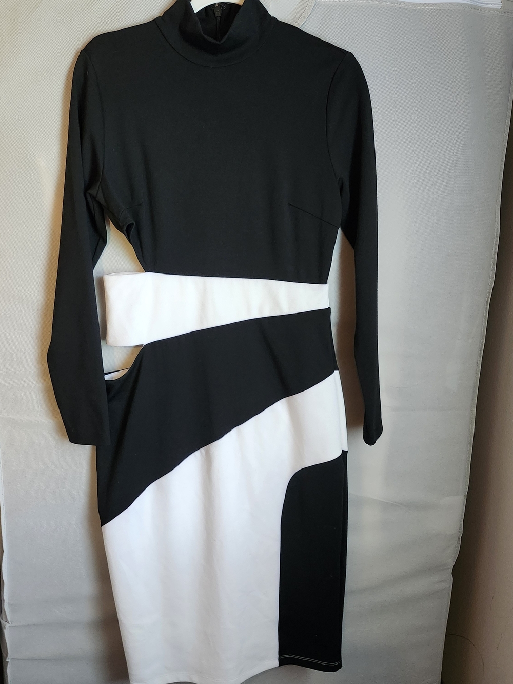 New York & Company Black and White Long Sleeve Cutout Sheath Dress